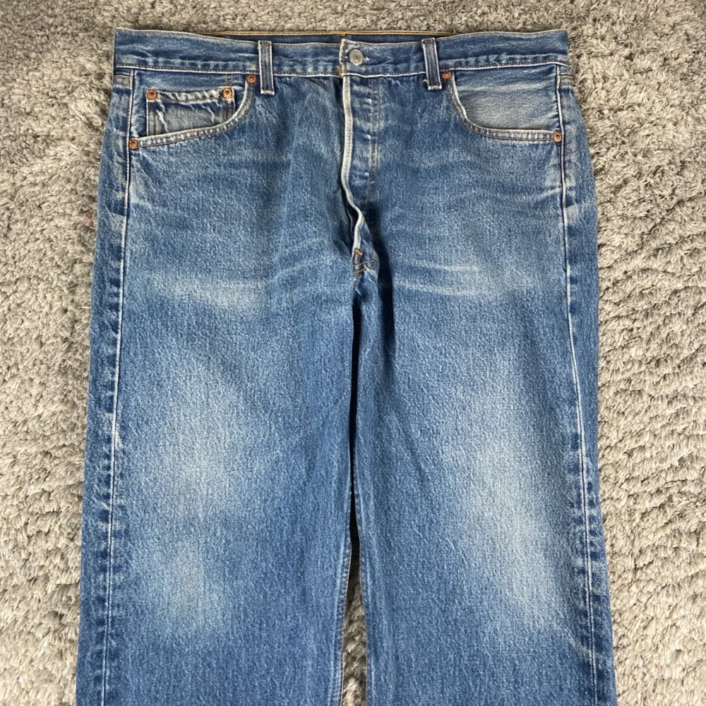 Vintage Levis 501XX Jeans Men 38x30 Blue Denim Raw Hem Fade USA 90s (Fits 36x27)